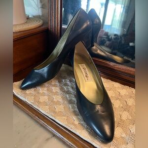 PROXY Classic Vintage‎ 80's Round Toe Patent Leather Heels Pumps Navy Blue Sz 9